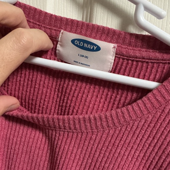 Old Navy Raspberry Ribbed Knit Top - Picture 3 of 3